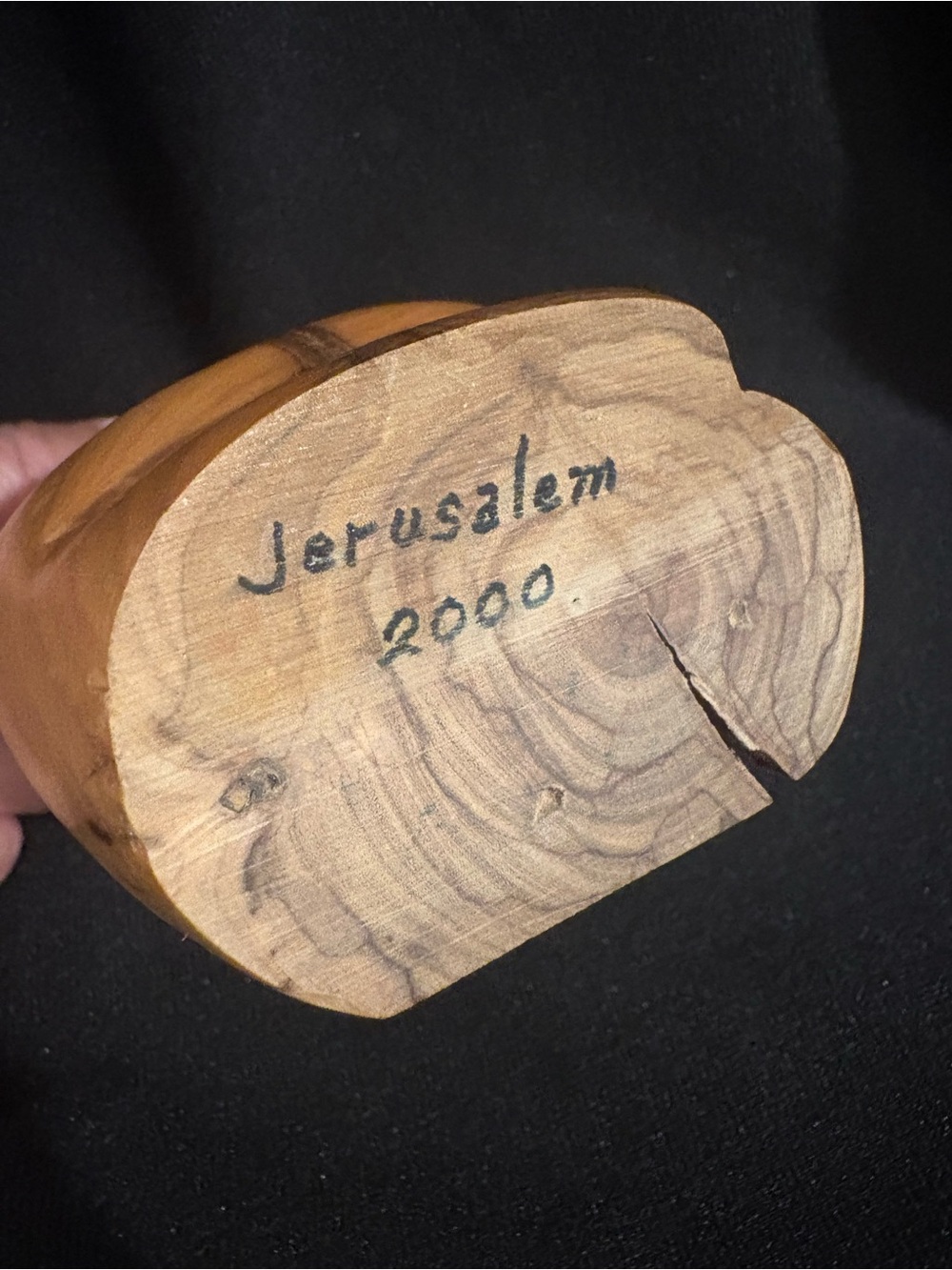 Olive Wood Holy Family Nativity Sculpture Hand Carved in Jerusalem - Picture 5 of 7